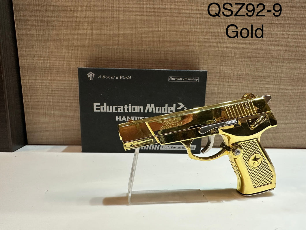 The QSZ92-9 educational model is the perfect gift for any gun collector or person looking to educate themselves in gun safety and gun use. Small parts included, Safe for most ages.