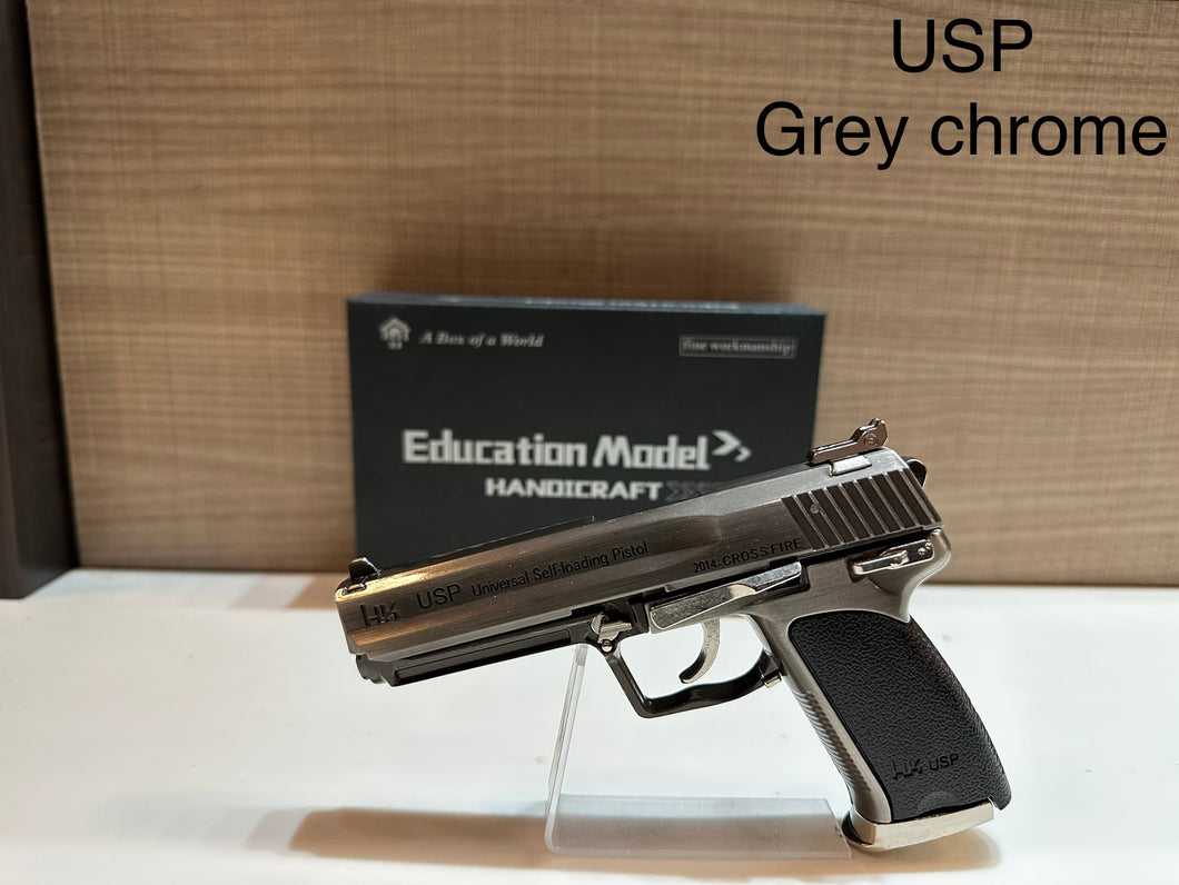 The HK USP educational model is the perfect gift for any gun collector or person looking to educate themselves in gun safety and gun use. Small parts included, Safe for most ages. 